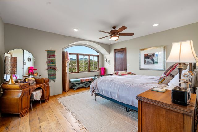 148 Barranca Road, Santa Fe, NM 87501