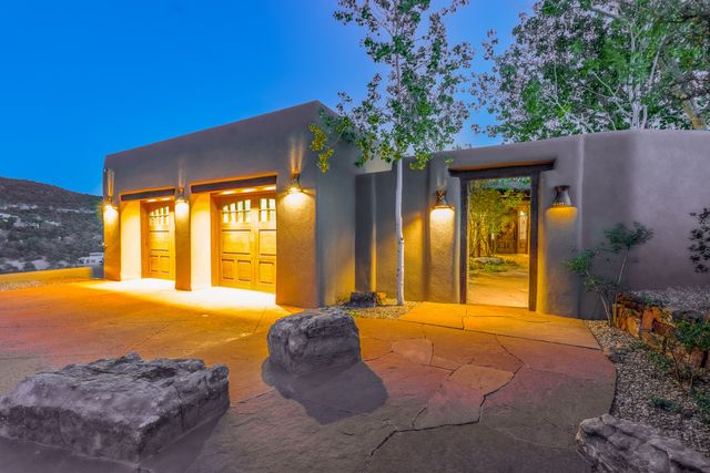 148 Barranca Road, Santa Fe, NM 87501