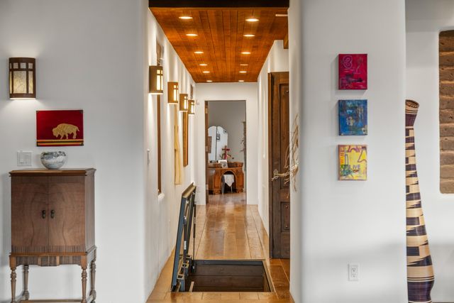 148 Barranca Road, Santa Fe, NM 87501