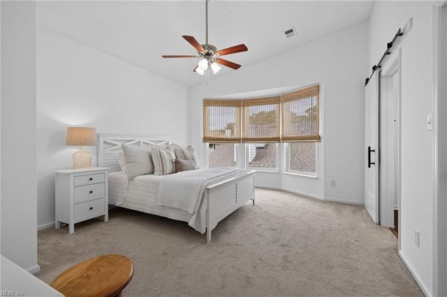 2325 W Great Neck Rd Apt 203, Virginia Beach, VA 23451