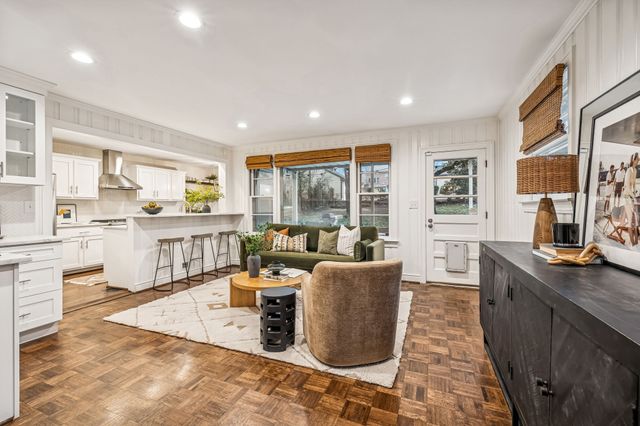 917 Winston Pl, Nashville, TN 37204