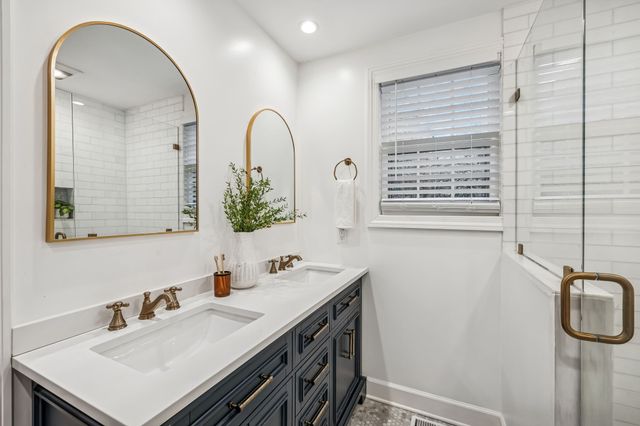 917 Winston Pl, Nashville, TN 37204