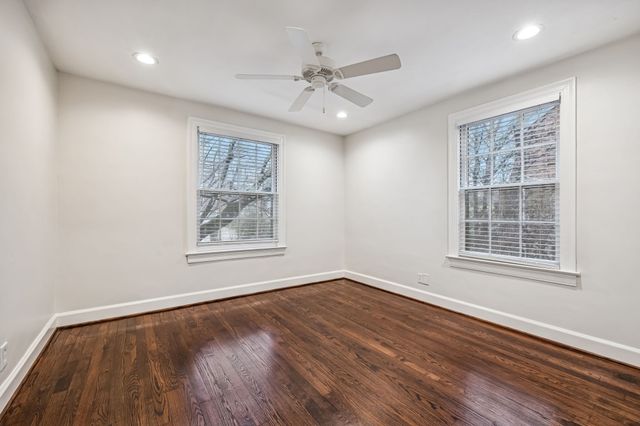 917 Winston Pl, Nashville, TN 37204