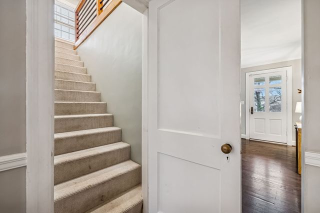 917 Winston Pl, Nashville, TN 37204