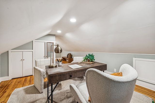 917 Winston Pl, Nashville, TN 37204