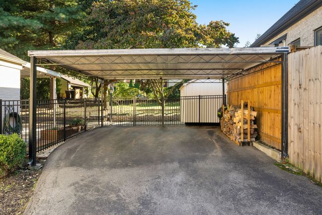 917 Winston Pl, Nashville, TN 37204