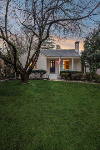 917 Winston Pl, Nashville, TN 37204