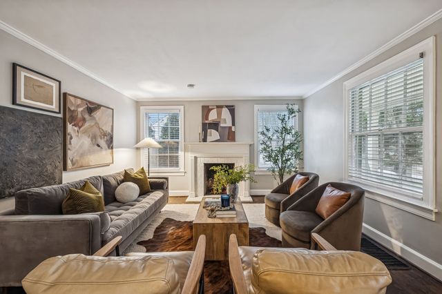 917 Winston Pl, Nashville, TN 37204