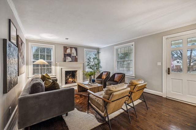 917 Winston Pl, Nashville, TN 37204