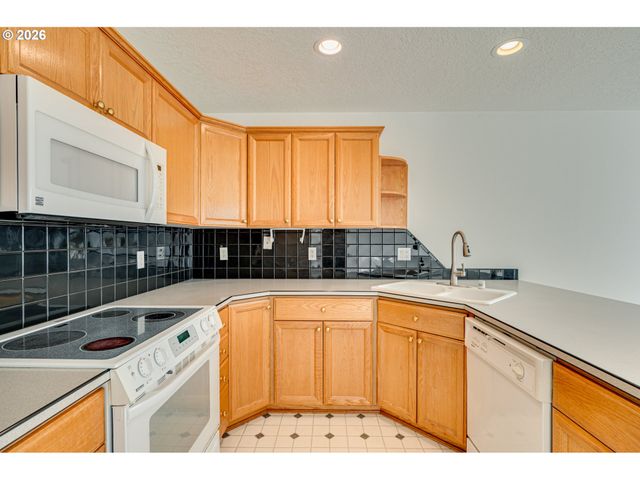 13801 Nw 10TH Ct B8, Vancouver, WA 98685