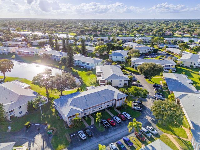 1540 NW 18th Avenue 203, Delray Beach, FL 33445