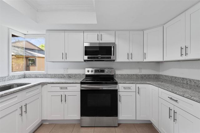 8 OAKMONT COURT 8, Palm Coast, FL 32137