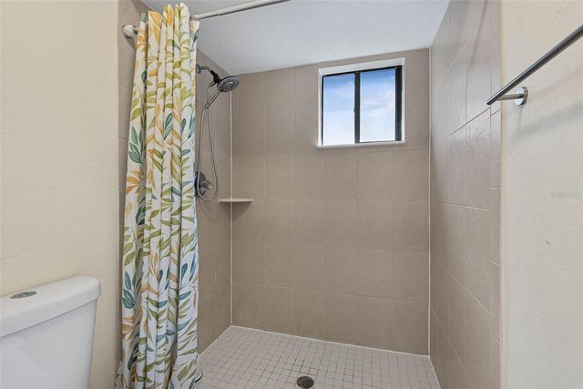 8 OAKMONT COURT 8, Palm Coast, FL 32137