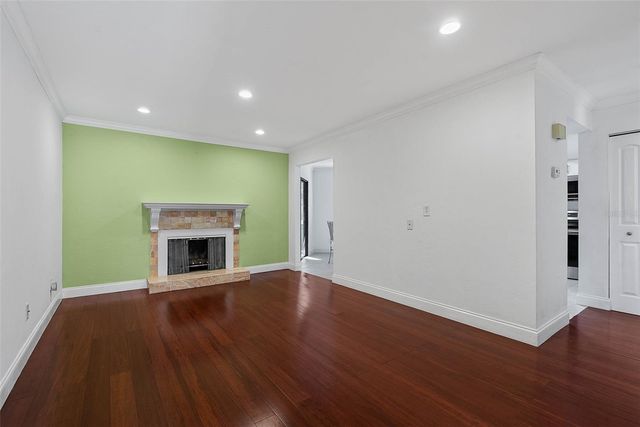 8 OAKMONT COURT 8, Palm Coast, FL 32137