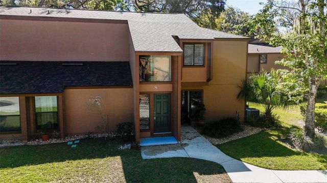 8 OAKMONT COURT 8, Palm Coast, FL 32137