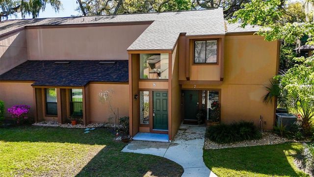 8 OAKMONT COURT 8, Palm Coast, FL 32137