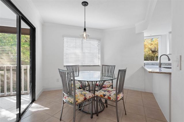 8 OAKMONT COURT 8, Palm Coast, FL 32137