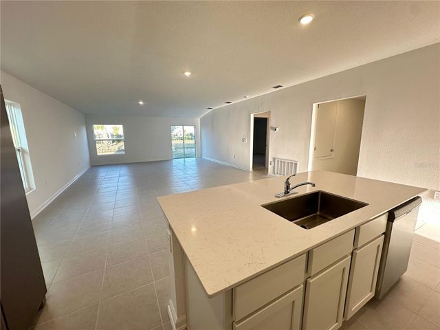 2117 LASSO LOOP, Eagle Lake, FL 33839