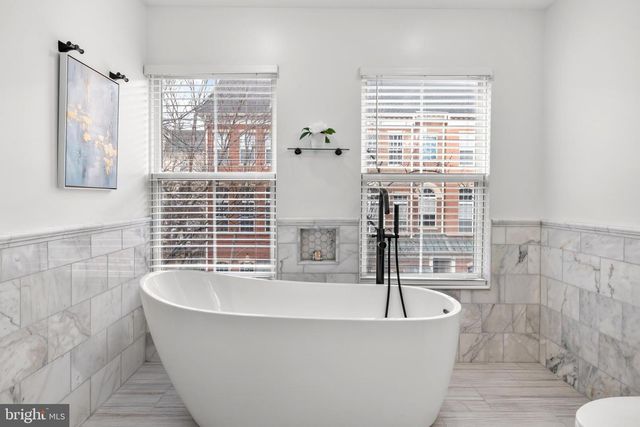 182 MARTIN LN, Alexandria, VA 22304