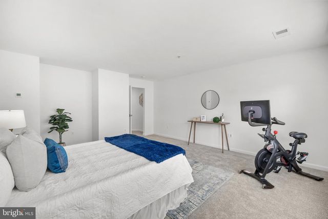 182 MARTIN LN, Alexandria, VA 22304