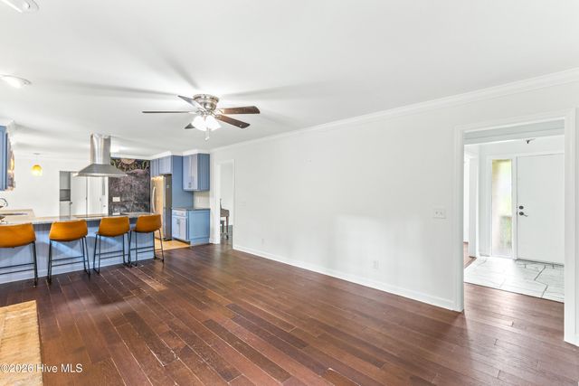 30 S Cardinal Drive, Wilmington, NC 28403