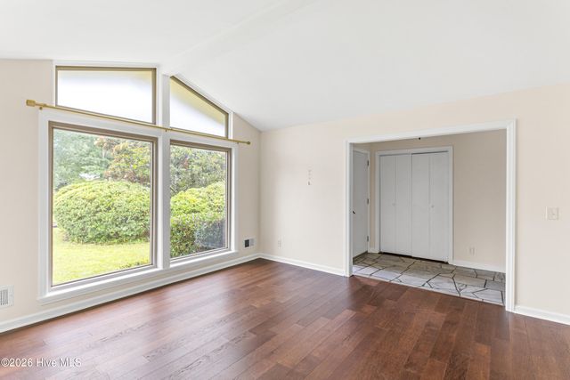 30 S Cardinal Drive, Wilmington, NC 28403