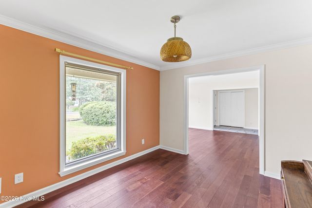 30 S Cardinal Drive, Wilmington, NC 28403