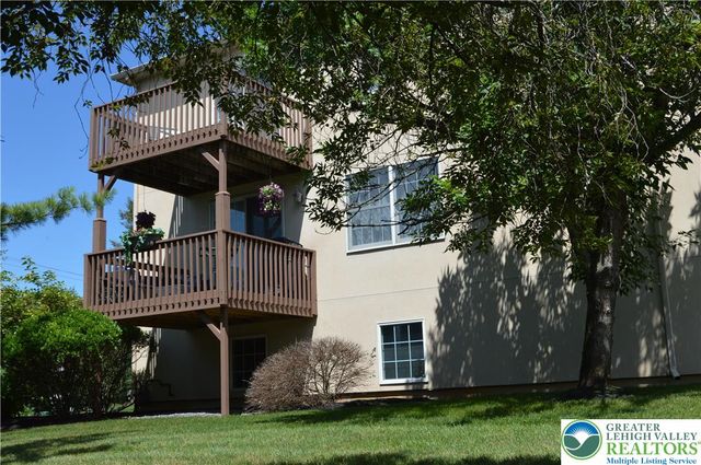 17 Tamarack Court, Forks Twp, PA 18040