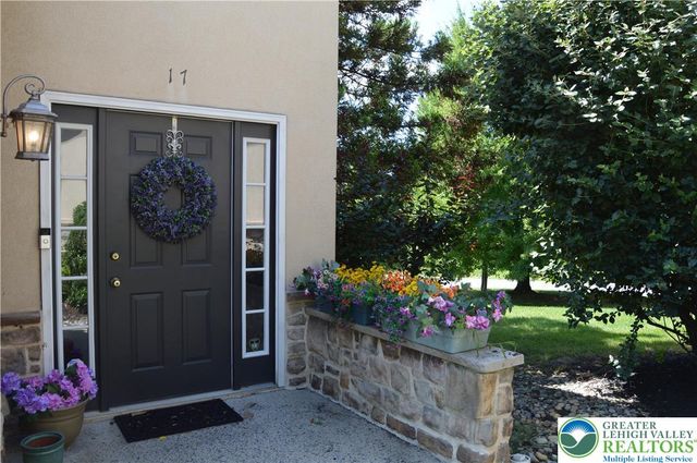 17 Tamarack Court, Forks Twp, PA 18040