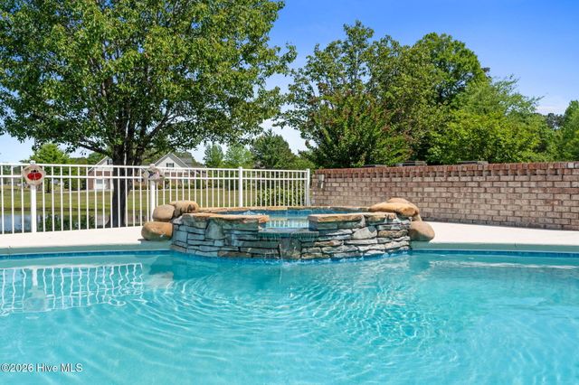 989 Middleton Drive NW, Calabash, NC 28467