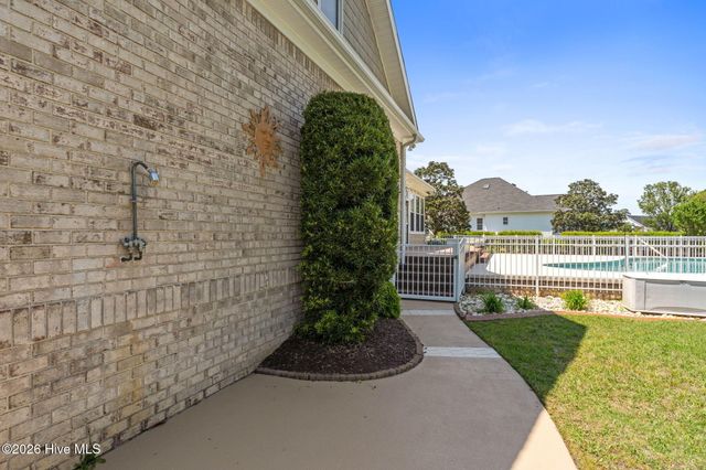 989 Middleton Drive NW, Calabash, NC 28467