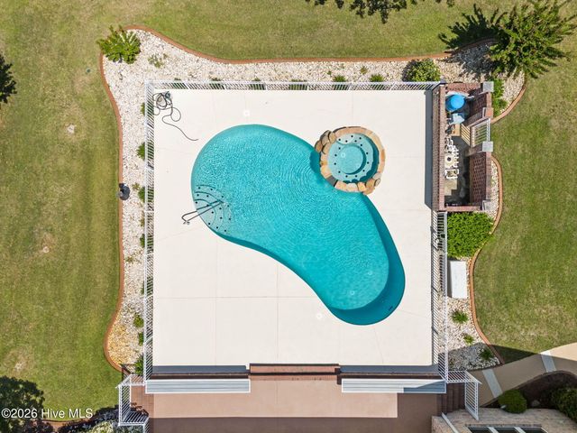 989 Middleton Drive NW, Calabash, NC 28467