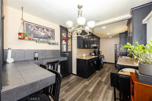 635 W H, Ontario, CA 91762