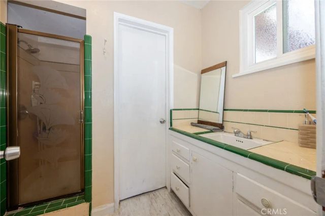 635 W H, Ontario, CA 91762