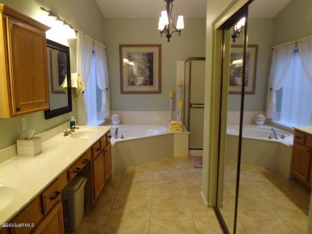 6635 E Venue Circle, Mesa, AZ 85215