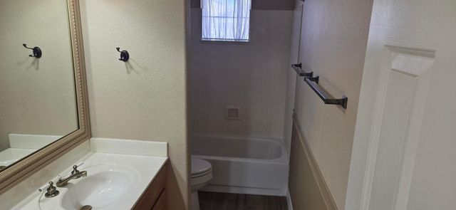 6635 E Venue Circle, Mesa, AZ 85215