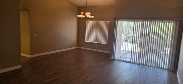 6635 E Venue Circle, Mesa, AZ 85215