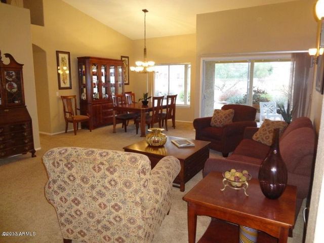 6635 E Venue Circle, Mesa, AZ 85215