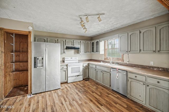 112 Heritage, Rogersville, TN 37857