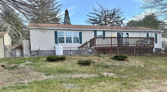 21 Varney Ln, Barre, MA 01005