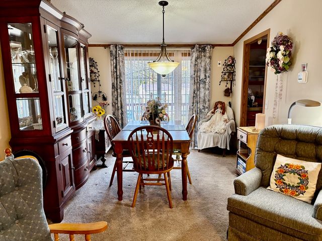 21 Varney Ln, Barre, MA 01005