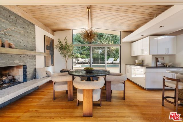 3688 Buena Park Drive, Studio City (los Angeles), CA 91604