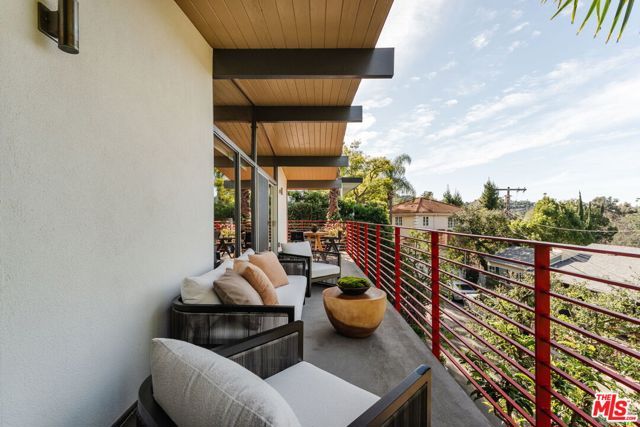 3688 Buena Park Drive, Studio City (los Angeles), CA 91604