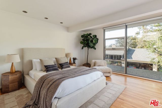 3688 Buena Park Drive, Studio City (los Angeles), CA 91604