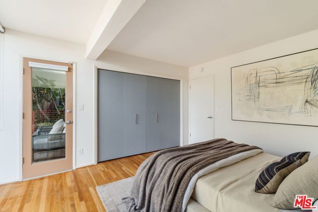 3688 Buena Park Drive, Studio City (los Angeles), CA 91604