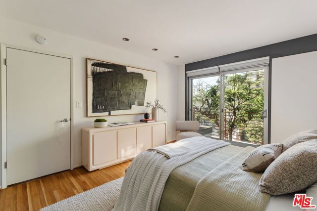 3688 Buena Park Drive, Studio City (los Angeles), CA 91604