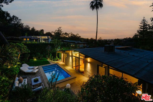 3688 Buena Park Drive, Studio City (los Angeles), CA 91604