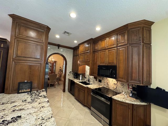 9120 Pumpkin Ridge, Port St. Lucie, FL 34986
