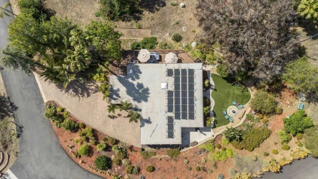 1215 Vista Grande Road, El Cajon, CA 92019