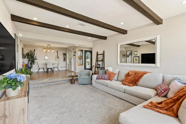 1215 Vista Grande Road, El Cajon, CA 92019